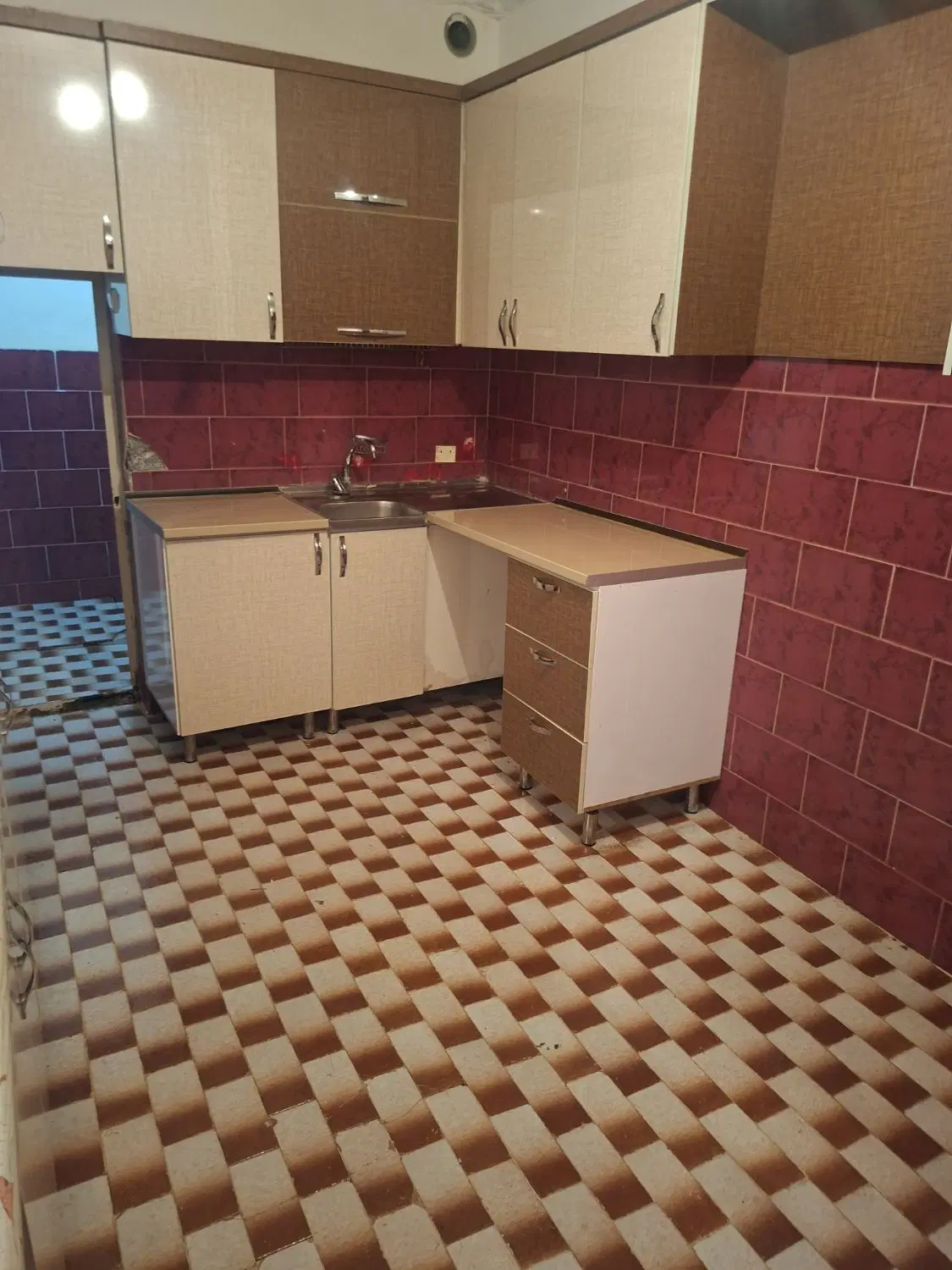 اجازه واحد مسکونی دربست ۱۵۰متر