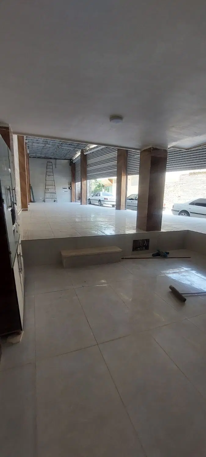سه دهنه مغازه ۲۰۰ متری خیابان امیرکبیر