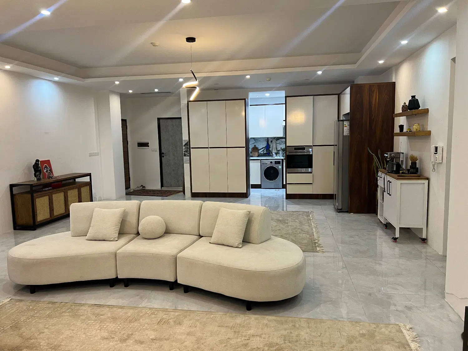 اپارتمان نوساز ۱۳۸ متری سنددار