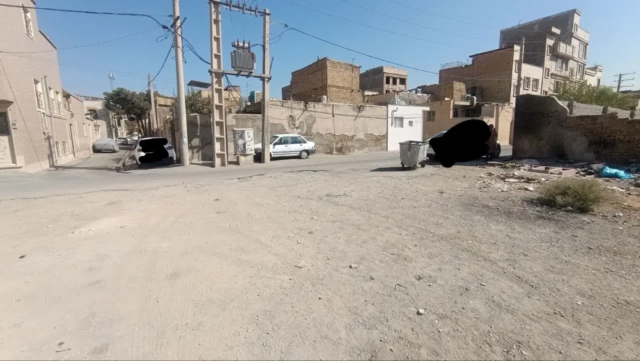 زمین در گلدسته 120متر