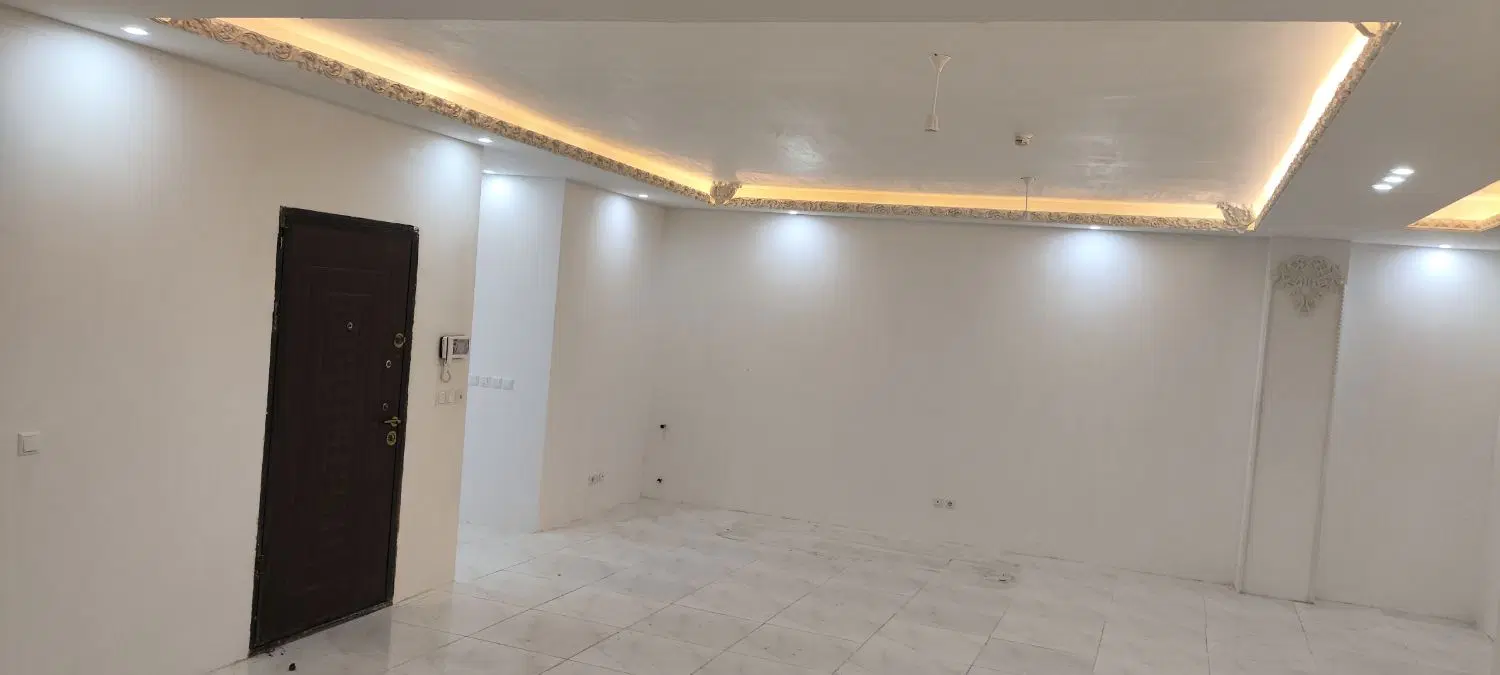 واحد نیمه فول در 13 آبان