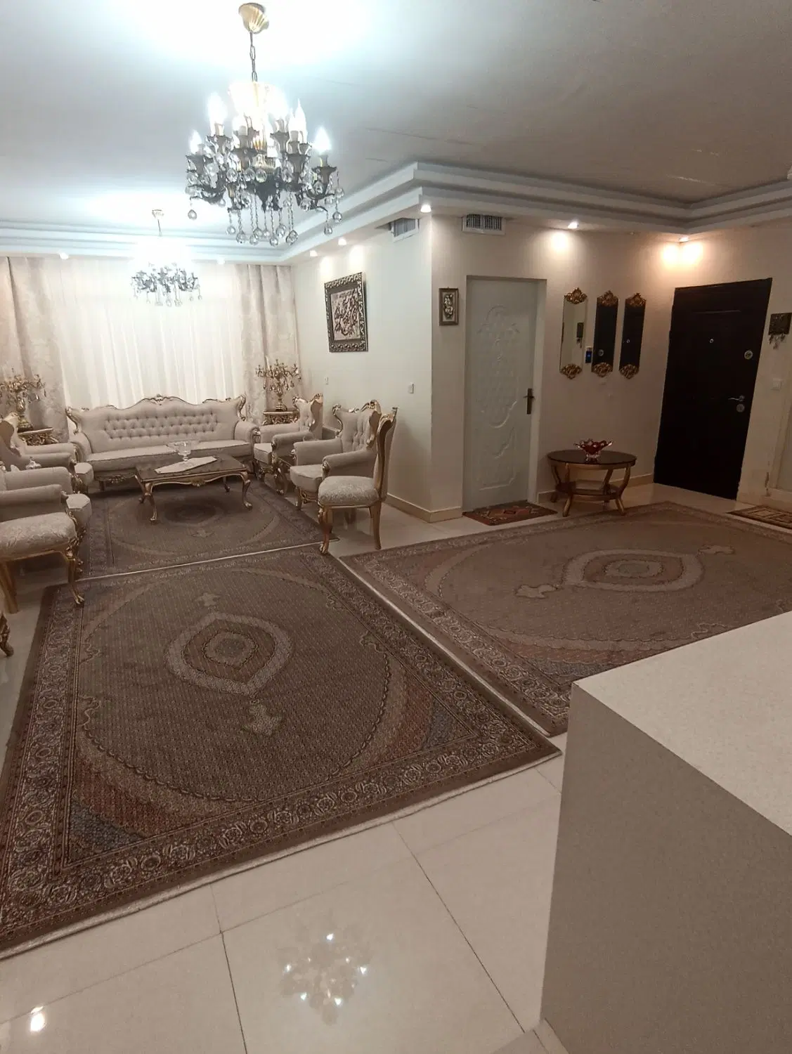 95 خیابان دانشگاه تکواحدی فول بازسازی