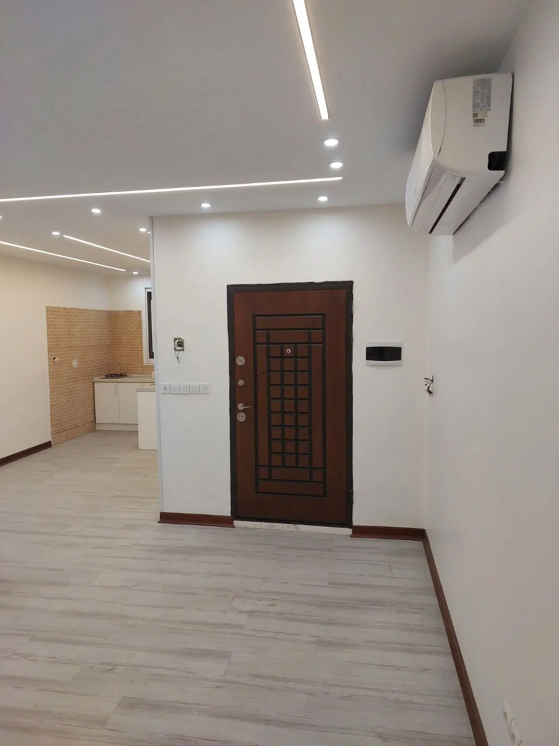 ۵۰ متر موقعیت اداری