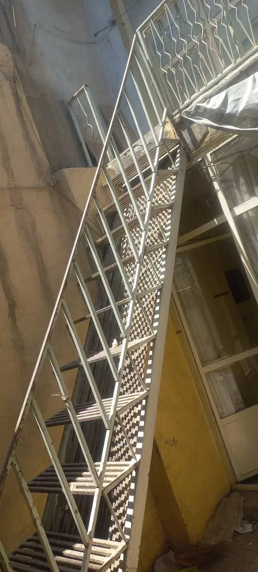 ۵۰ متر خانه کلنگی دو طبقه آماده تجمیع