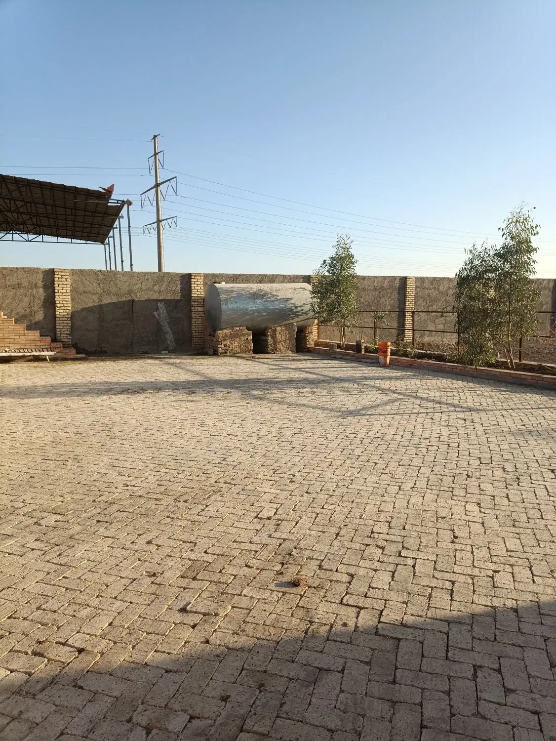 اتوبان فرودگاه دینان  خیابان امام خمینی اصطبل اسب