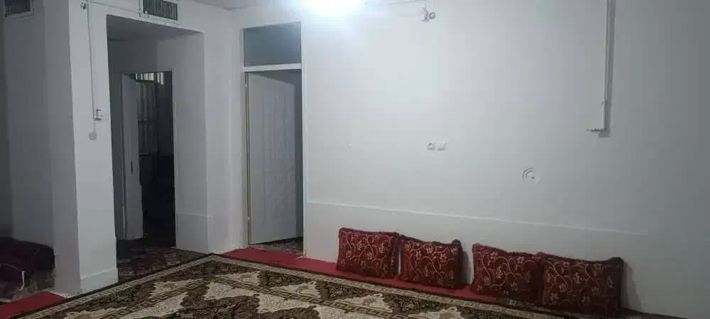 فروش یا معاوضه ویلایی ۳۰۰ متری خیابان ابوالفضل