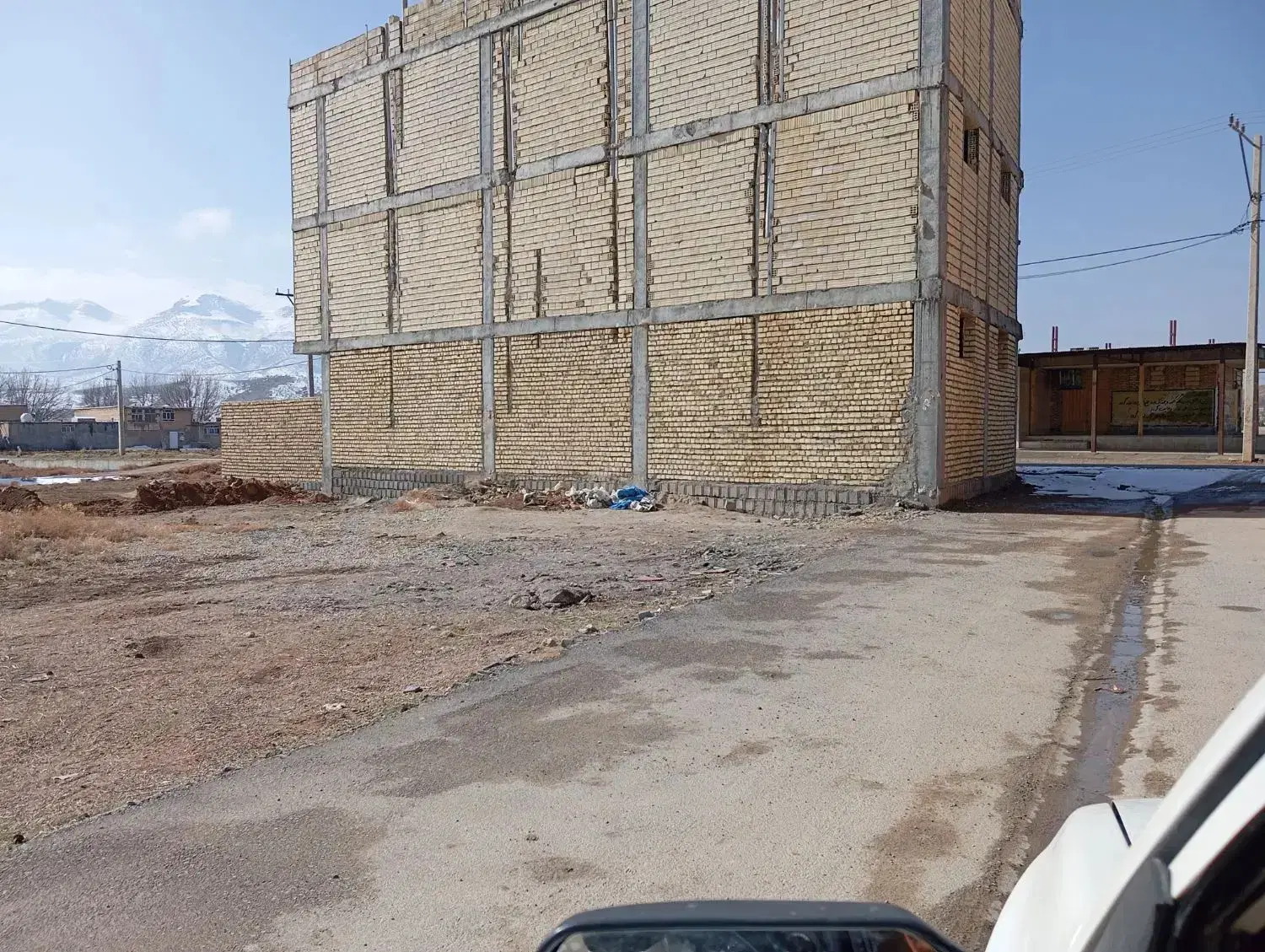 فروش زمین مسکونی درب حال خاردان روبرو قبرستان