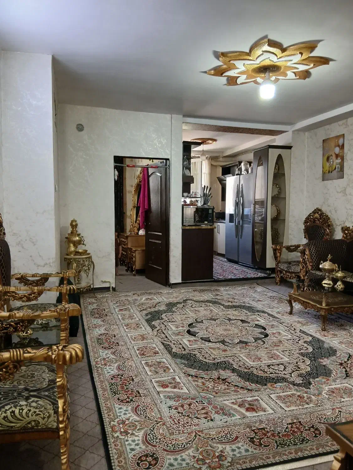 آپارتمان نگارستان