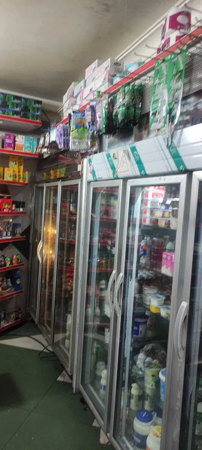 مغازه فروشی
