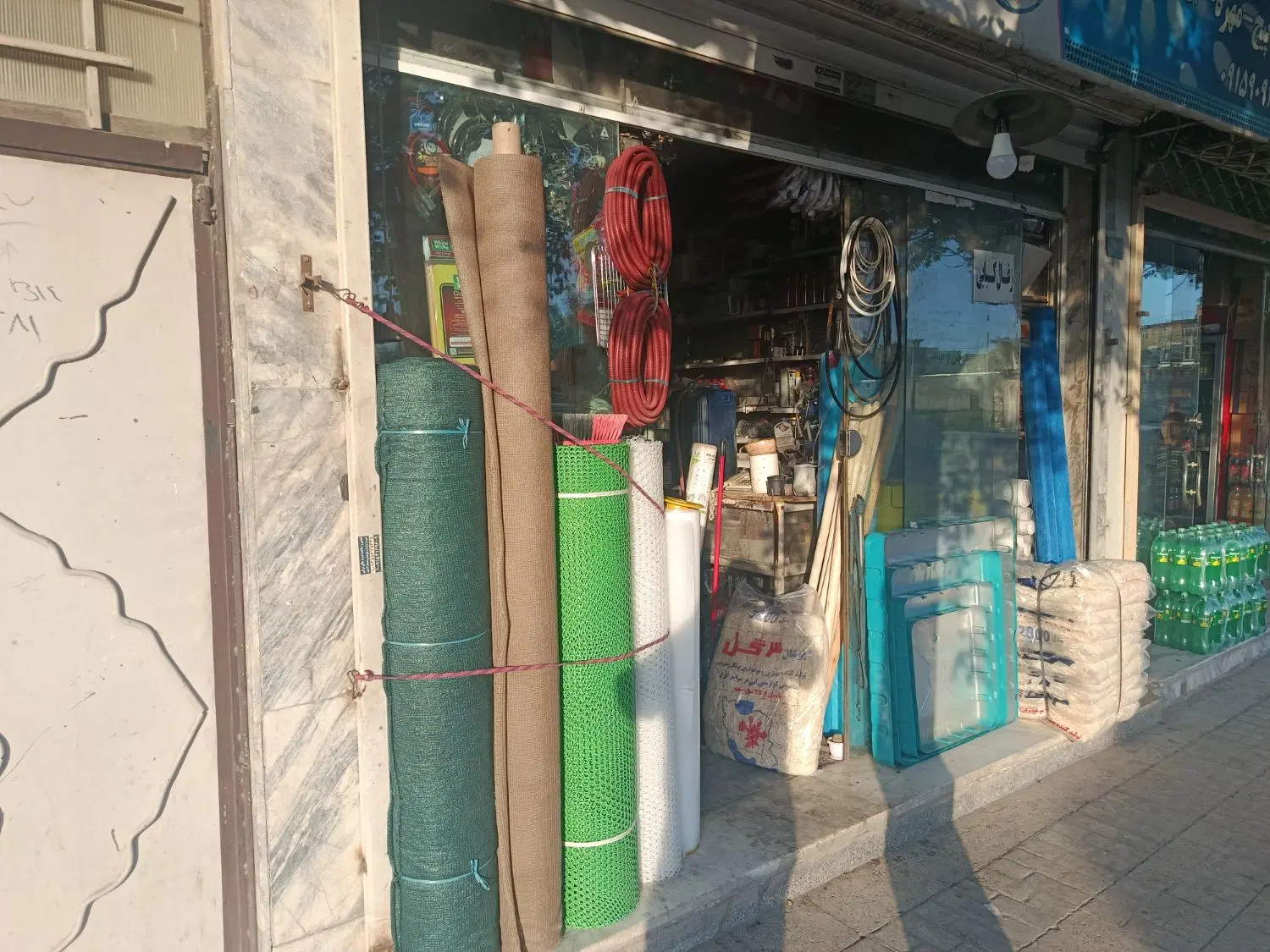 مغازه ۴۰متر طبرسی شمالی ۱۷ بین خداشناس ۸و۱۰
