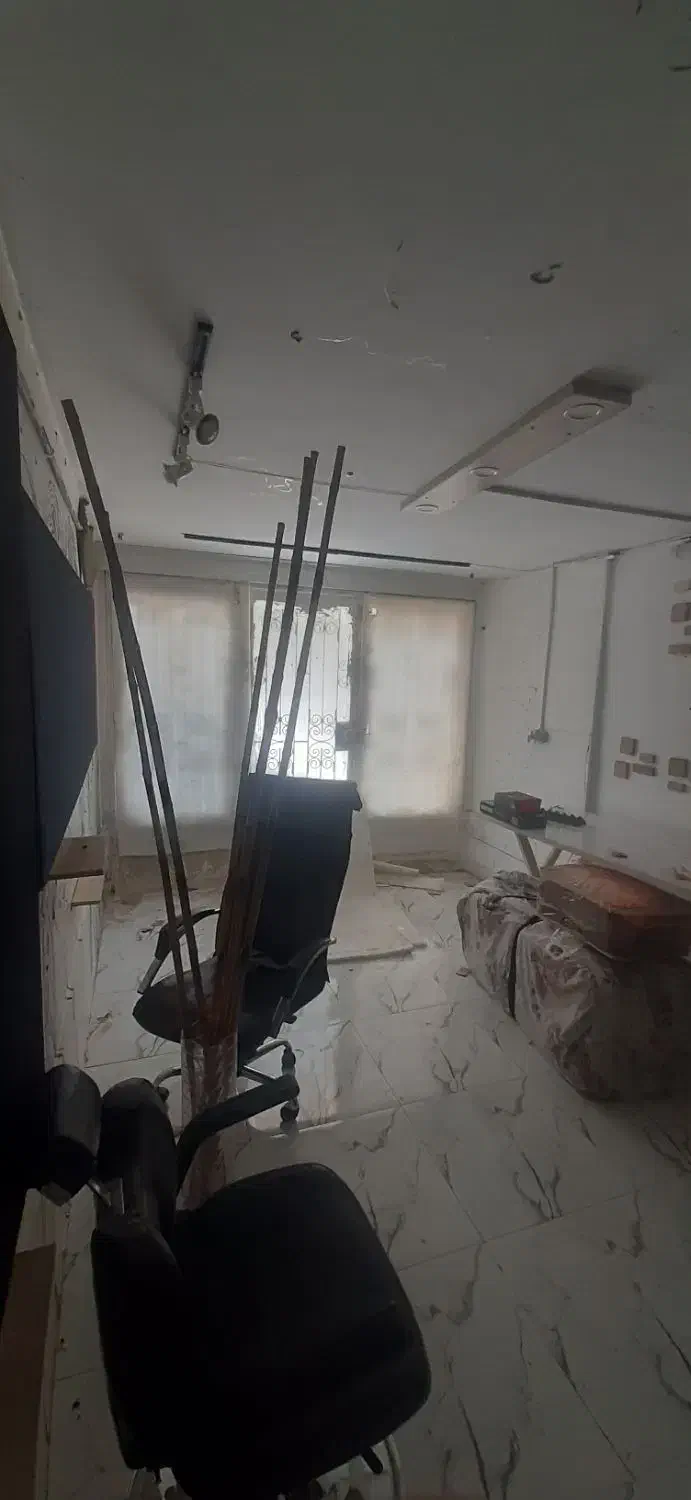 مکان ۱۵ متری با امتیاز آب برق گاز