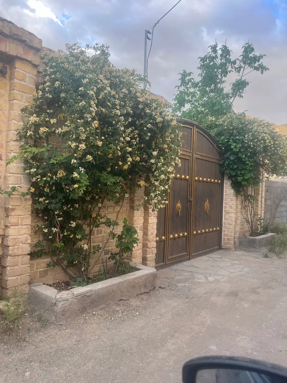 فروش تجاری و مسکونی در یولاق