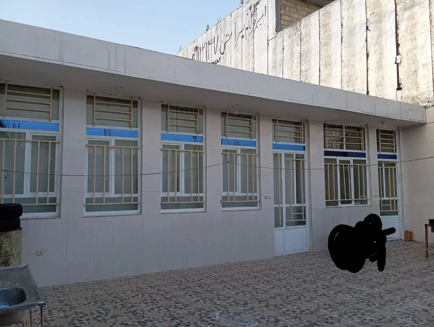 ساختمان فروشی کلنگی درب حال خاردان روبرو قبرستان