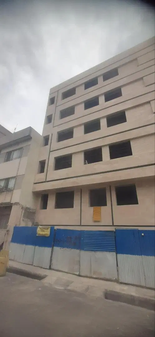 آپارتمان نوساز ۹۰ متری