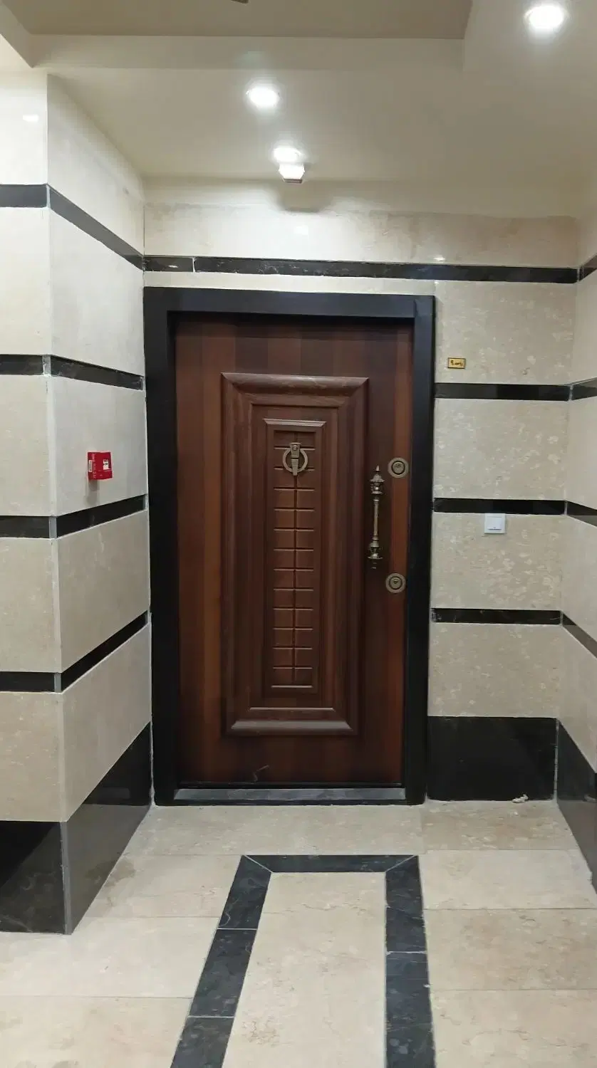 ۷۵متر ۲خواب طبقه ۲ تازه ساز پذیرایی کامل پرده خور