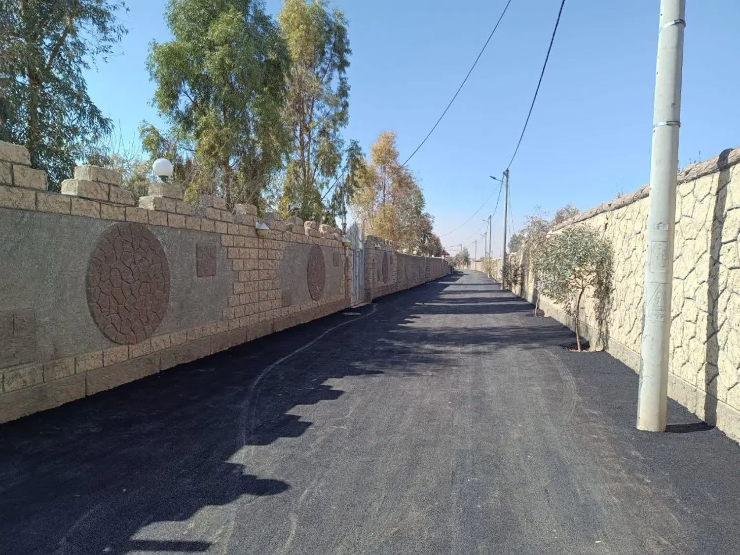 پلاک چهار دیواری