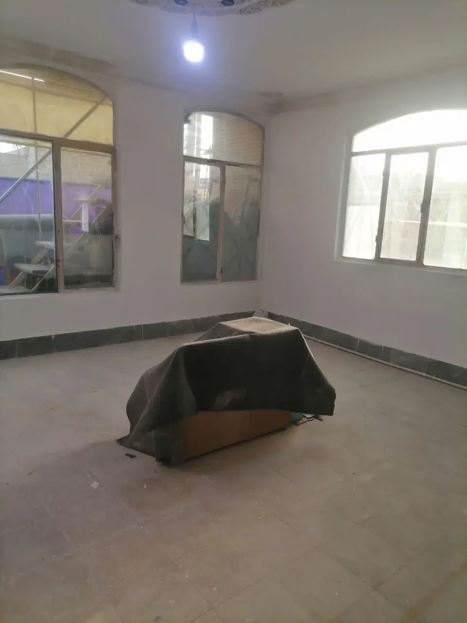 سه طبقه ویلایی