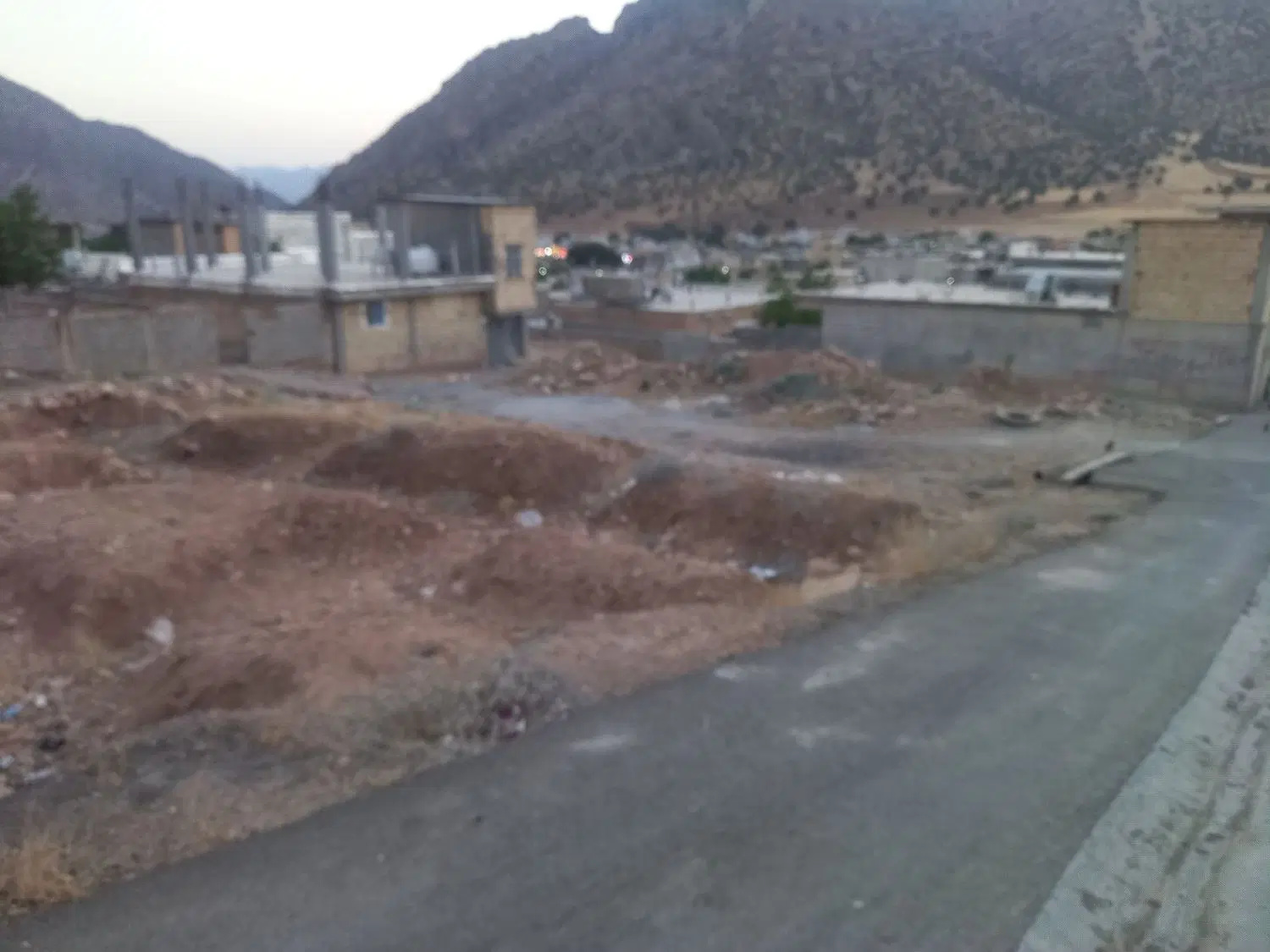 زمین مسکونی