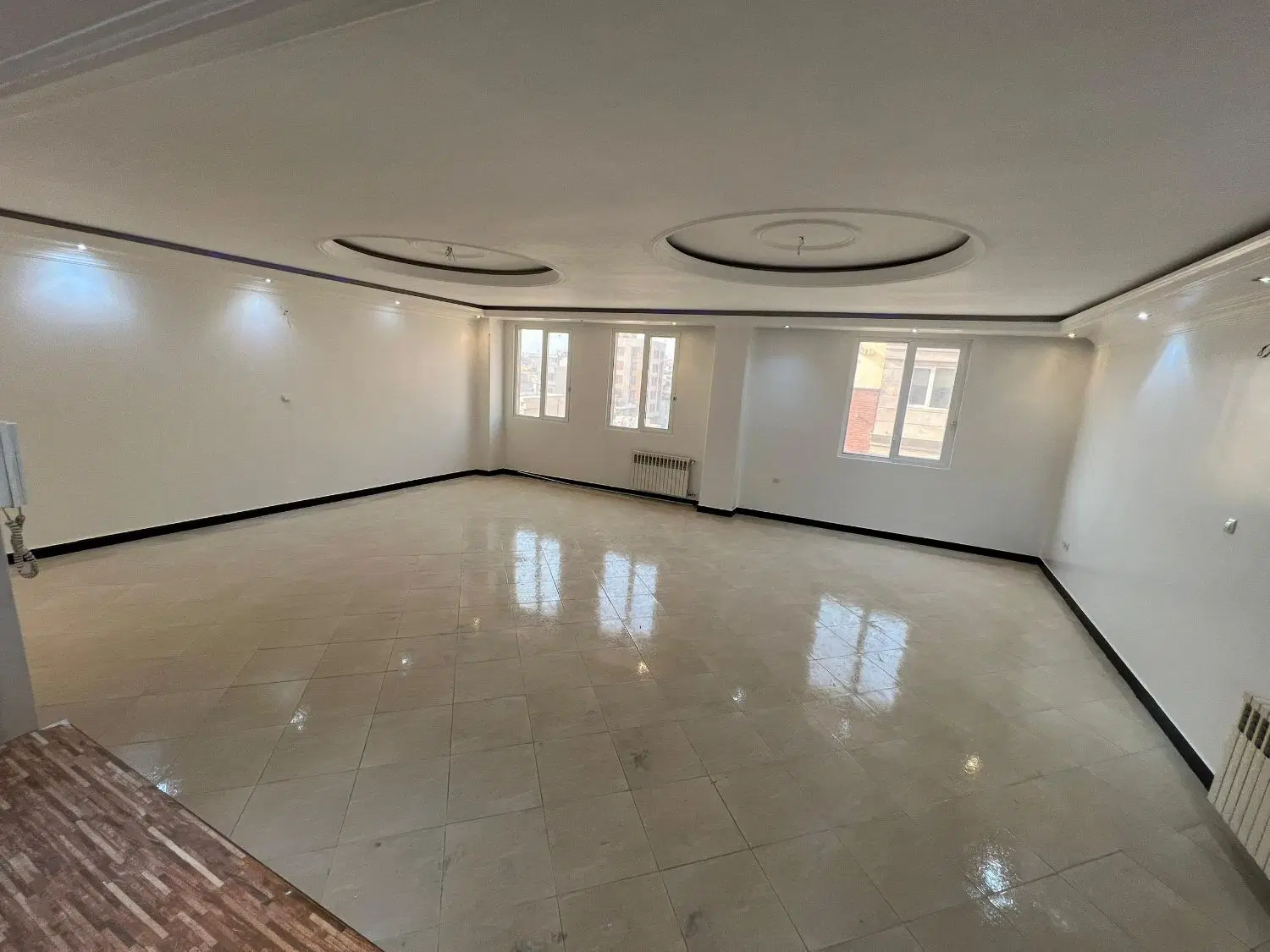 ۱۱۰متر_۳طبقه مستقل_قصرالدشت*سرمایه گذاری