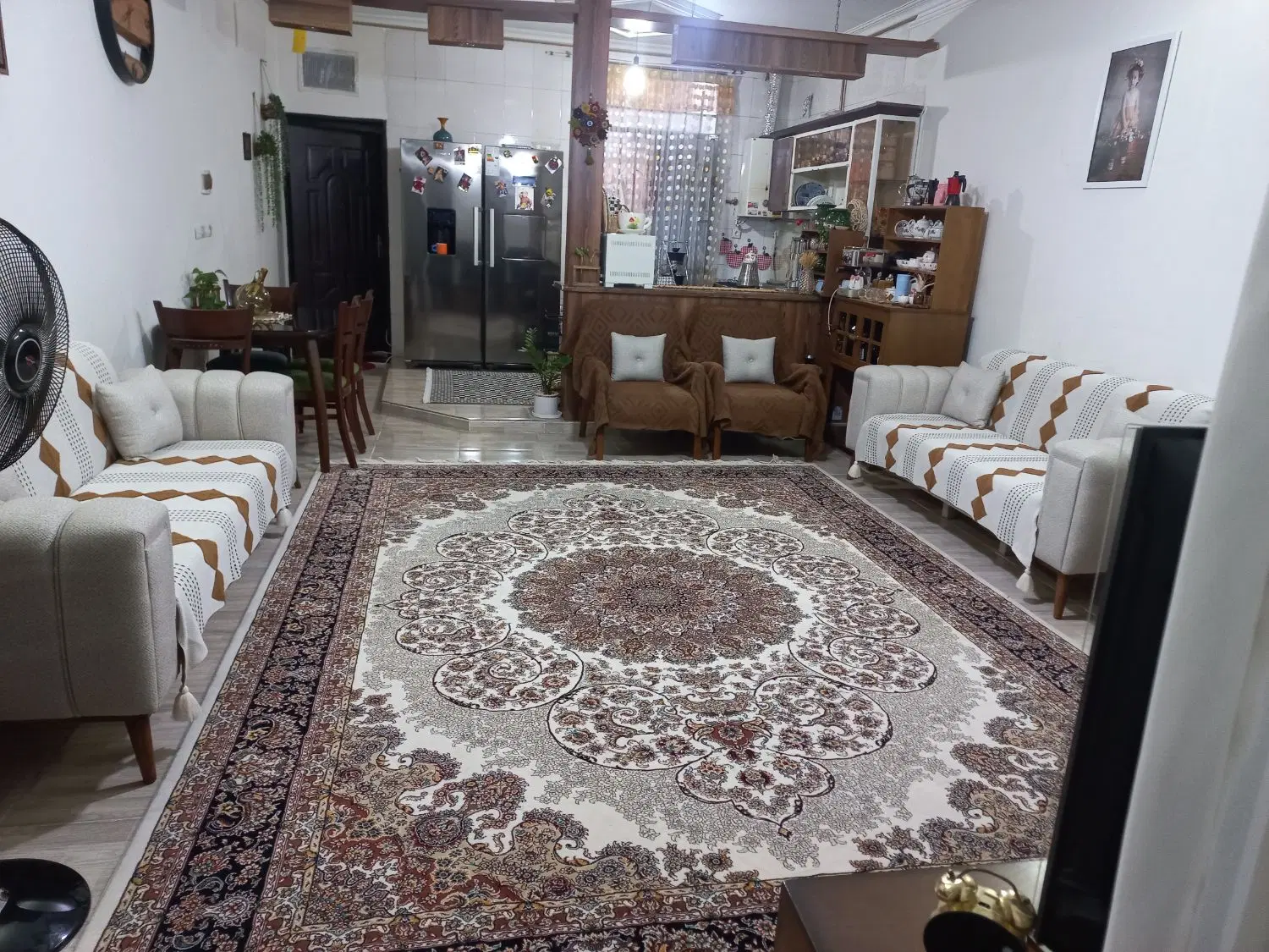 خونه آپارتمانی همکف پاستور