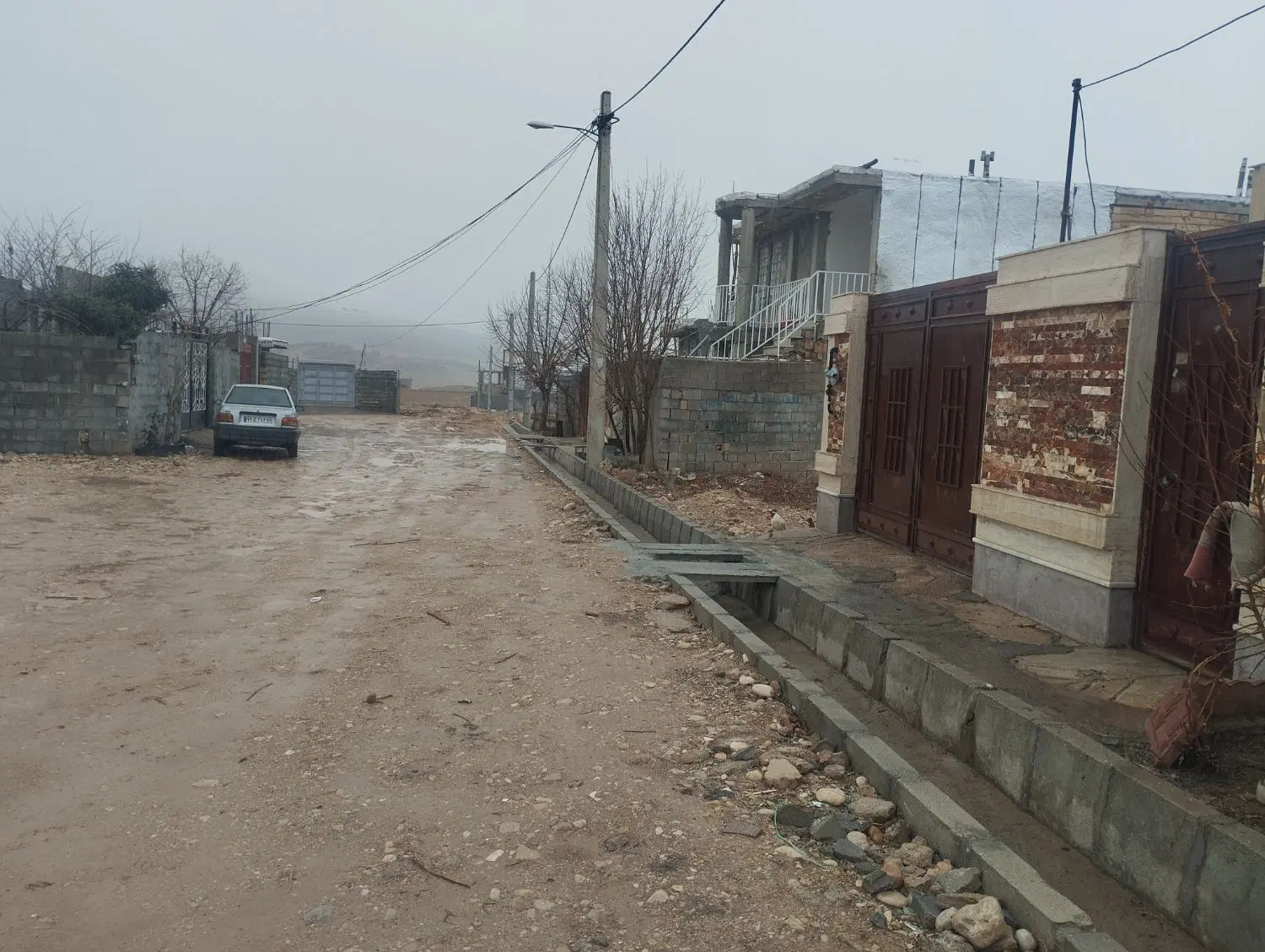 زمین مالکی شرف اباد جنب زمینهای جانبازان