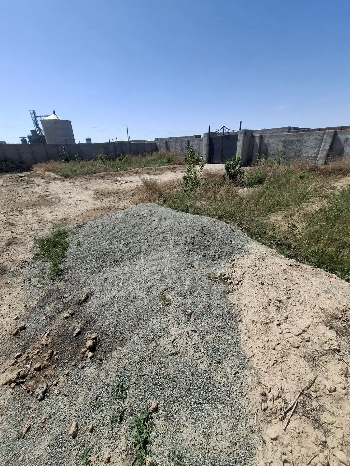 زمین چهار دیواری باغ