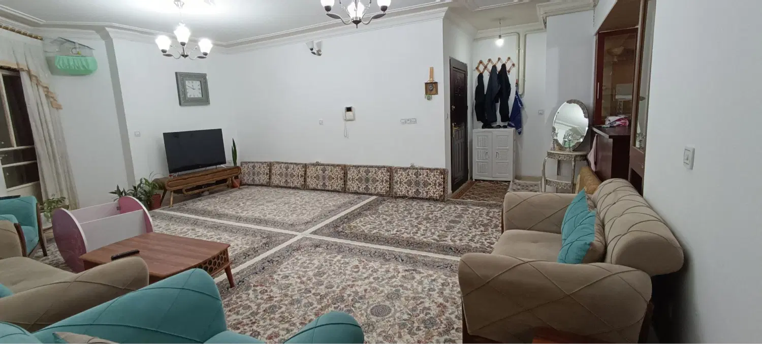 ۹۲ متری زاگرس سنددار
