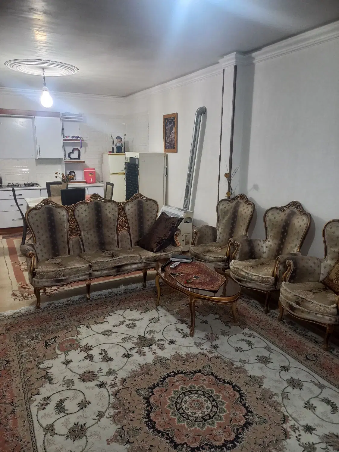 دودستگاه خونه کنارهم درزمین185متری