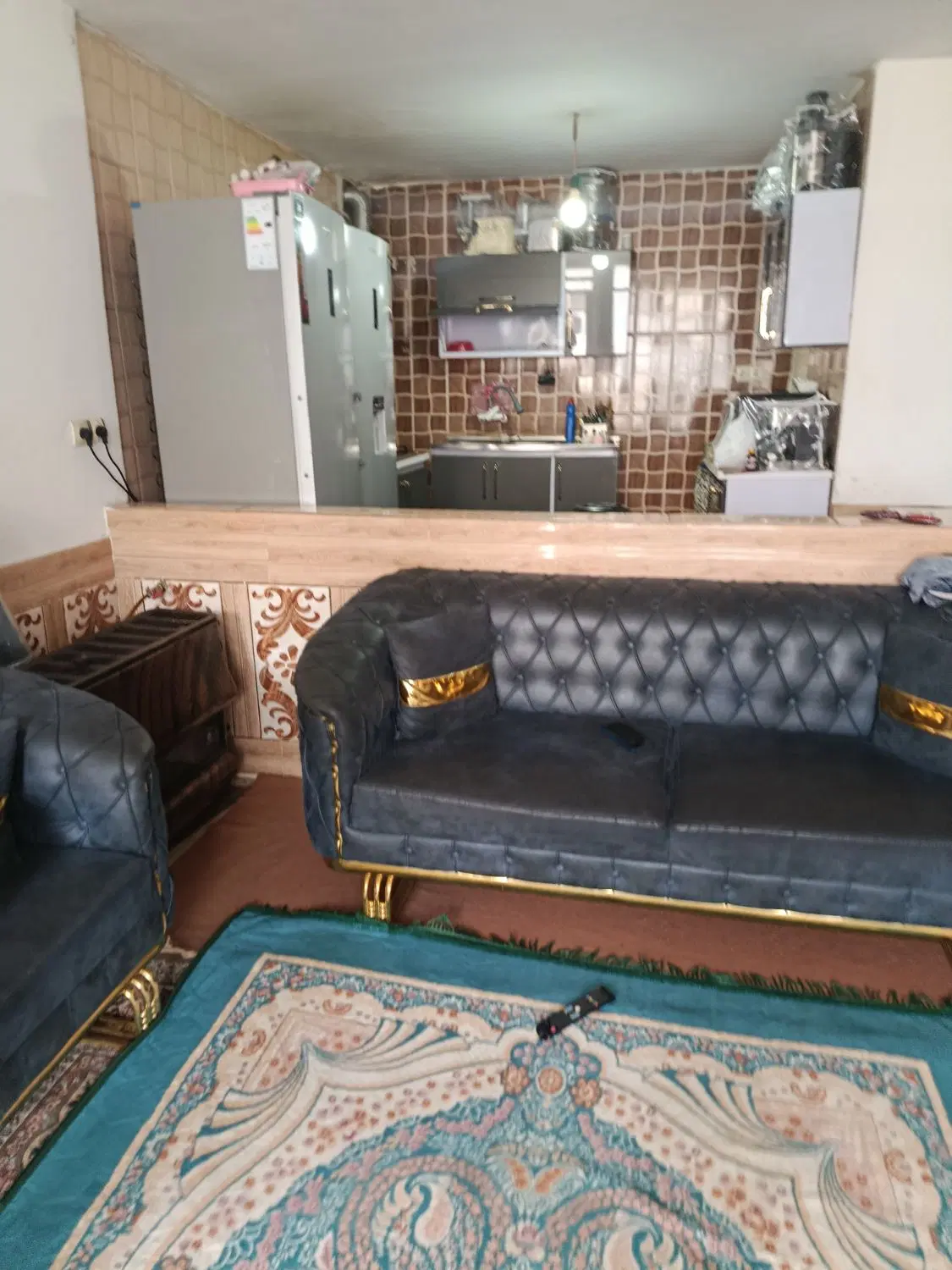رهن منزل مسکونی دوخوابه  طبقه بالا درب مستقل
