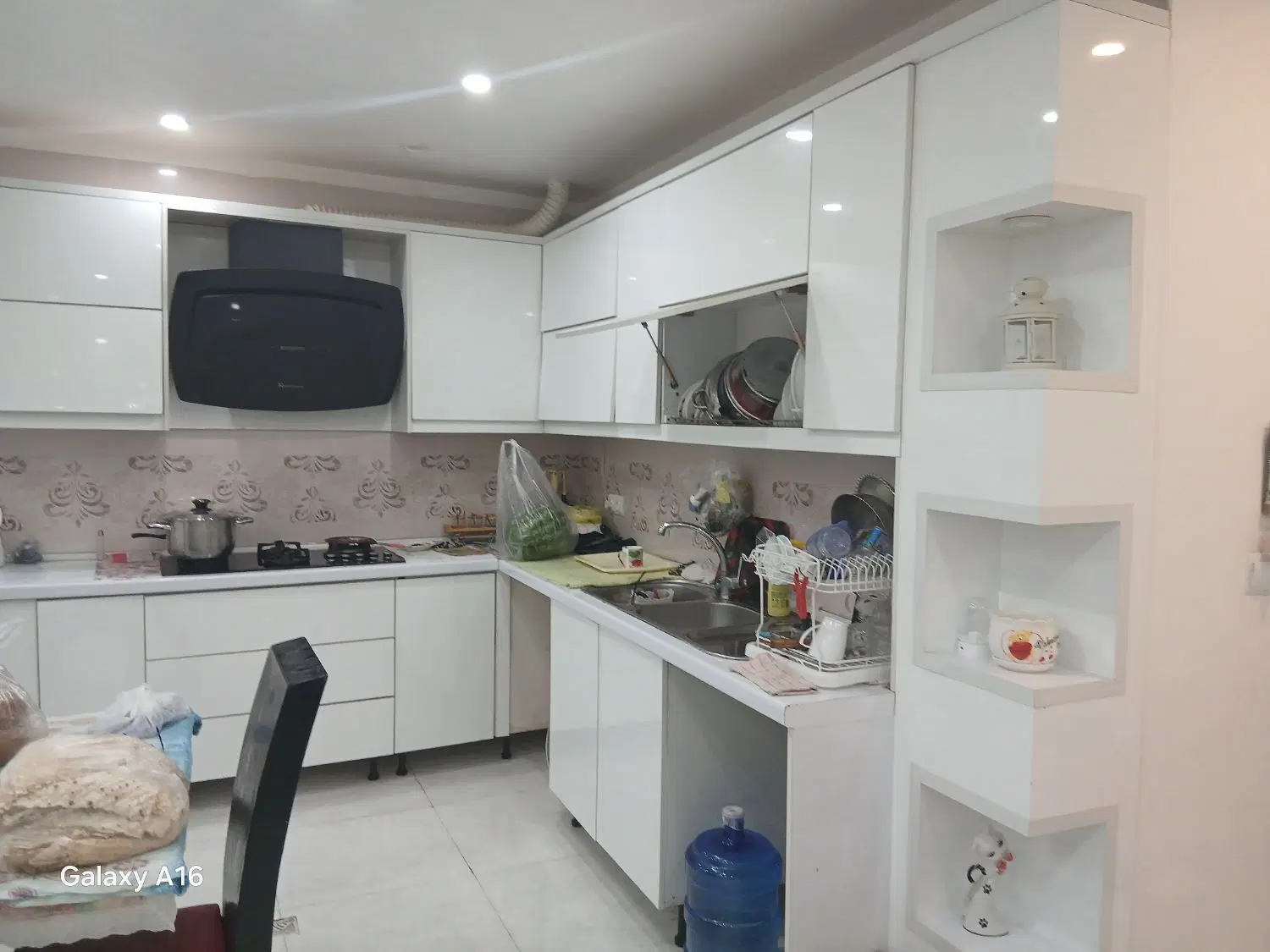 اجاره آپارتمان محله چهار باغ