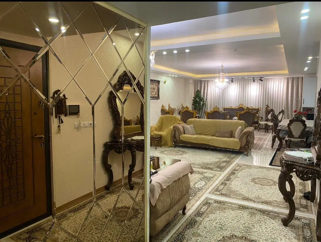 آپارتمان 200متری فول امکانات