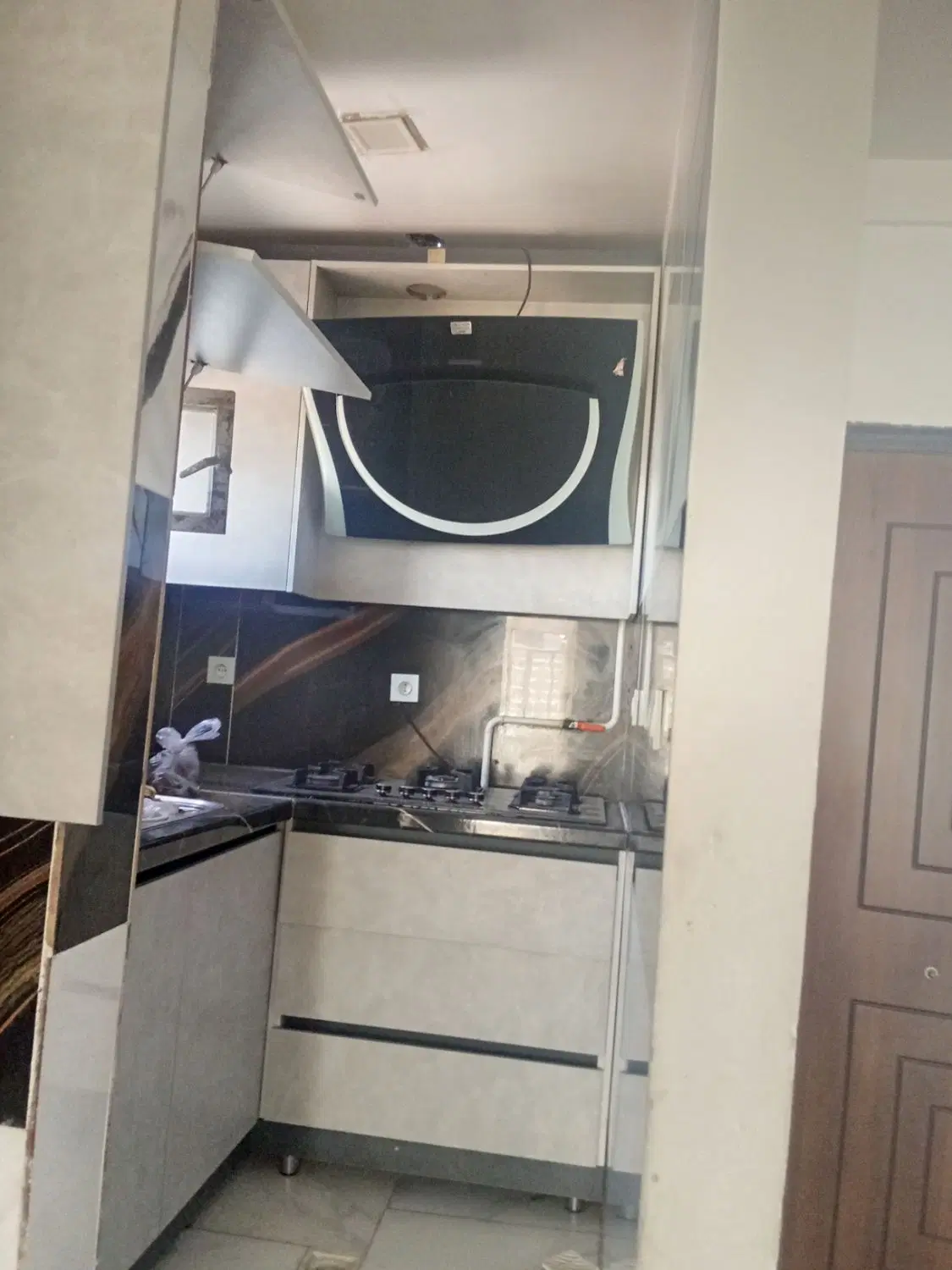 خانه صدودبیست متری طبقه دوم
