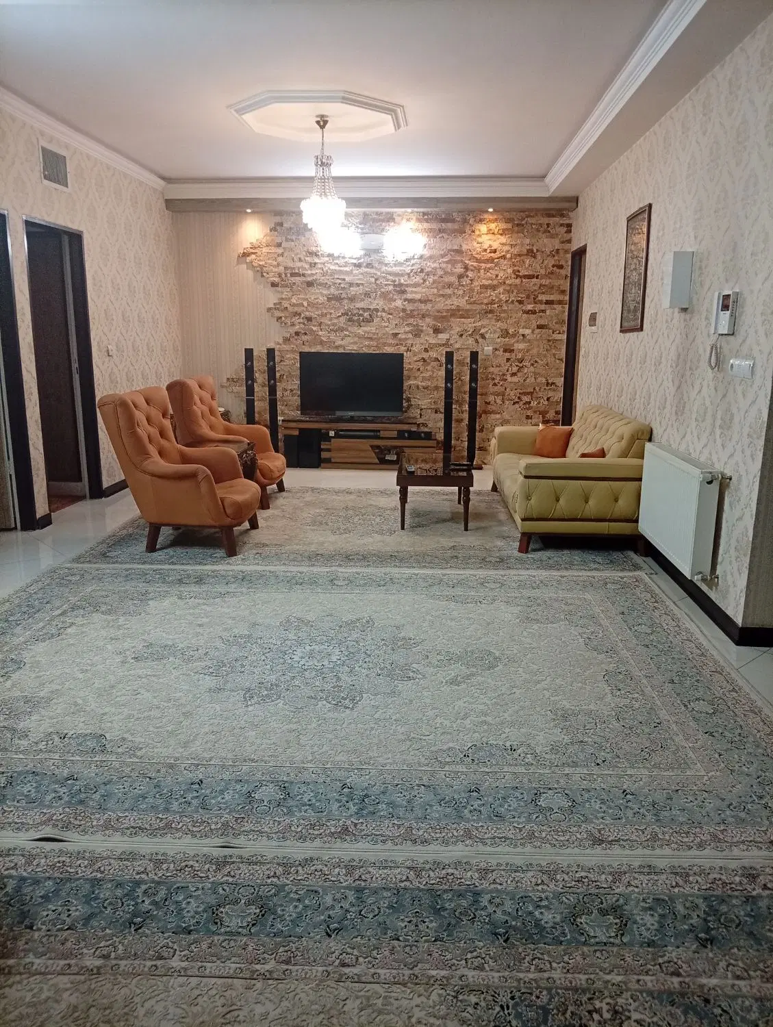 آپارتمان ۱۳۰ متری