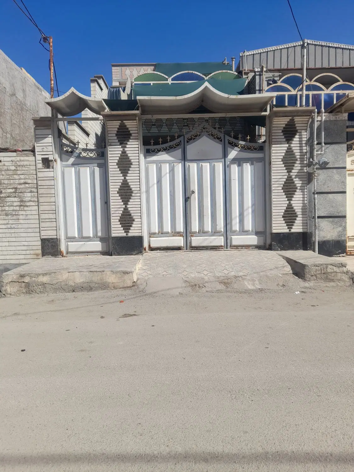 خونه ویلایی شیخ بها خیابان طلوع