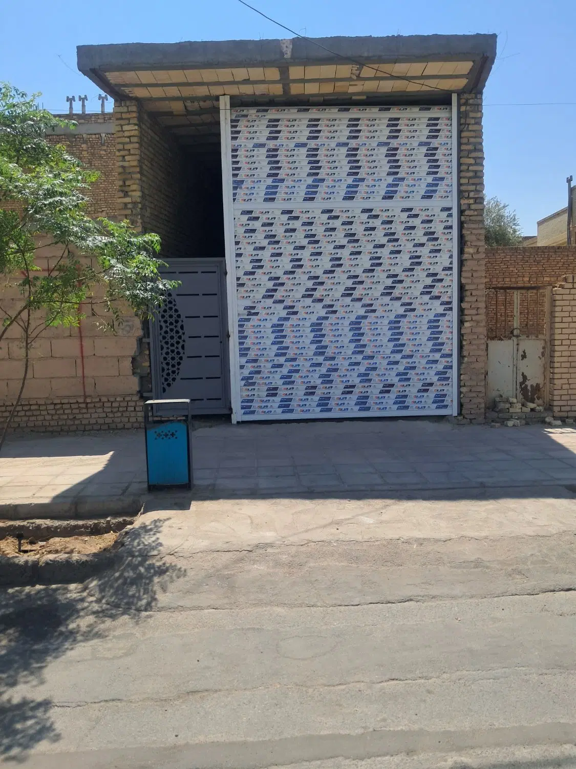 مغازه فروشی ۷۸متر باشند  رهن واجاره هم داده میشود