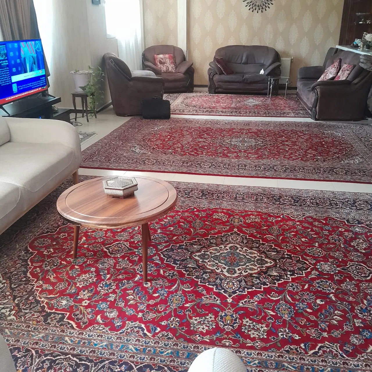 آپارتمان ۱۴۰ متری خیابان لادن ۶ واحدی