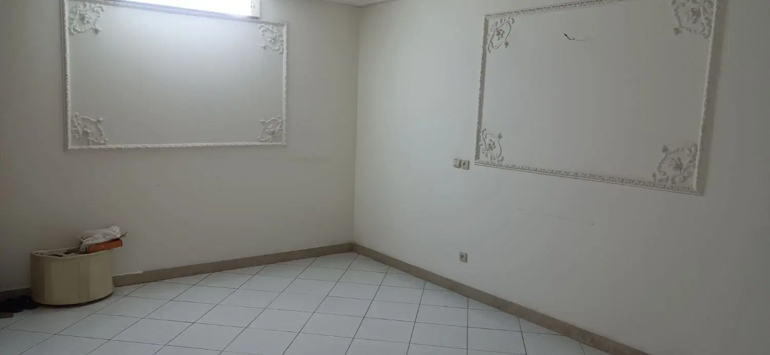 طبقه اول ۶۰ متری