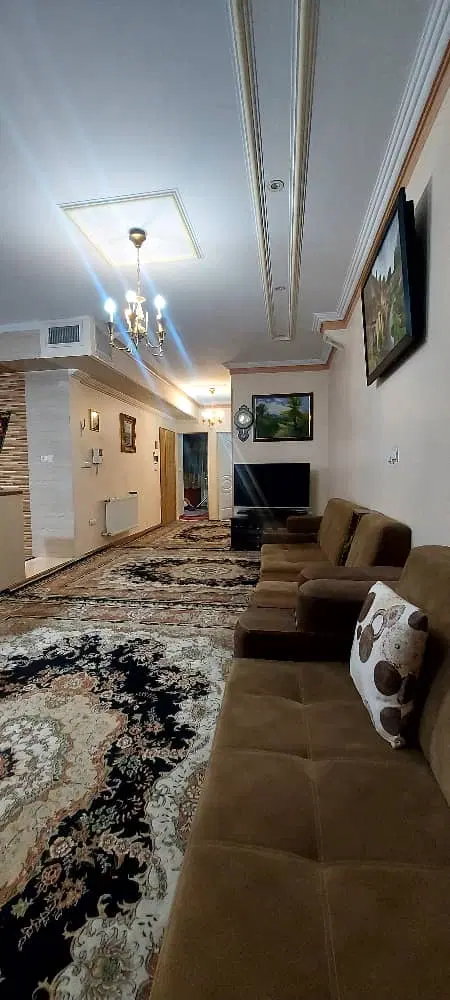 ۷۲متری حیاط دار