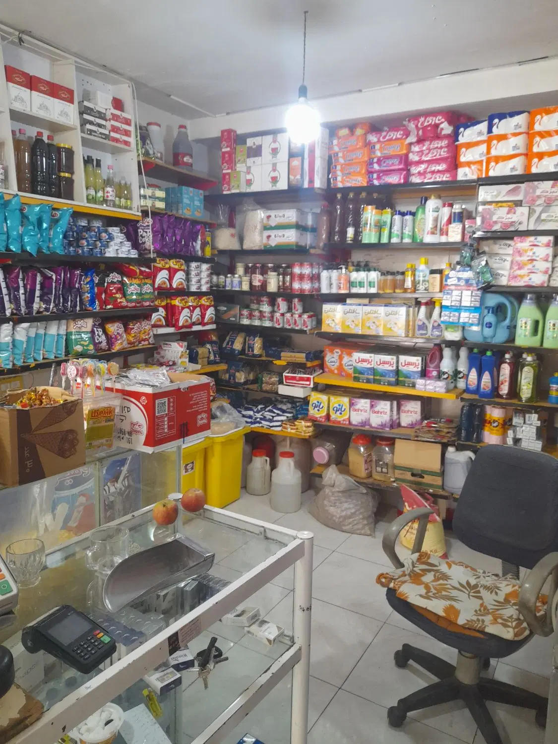 واگذاری سوپر مارکت با کلیه وسایل
