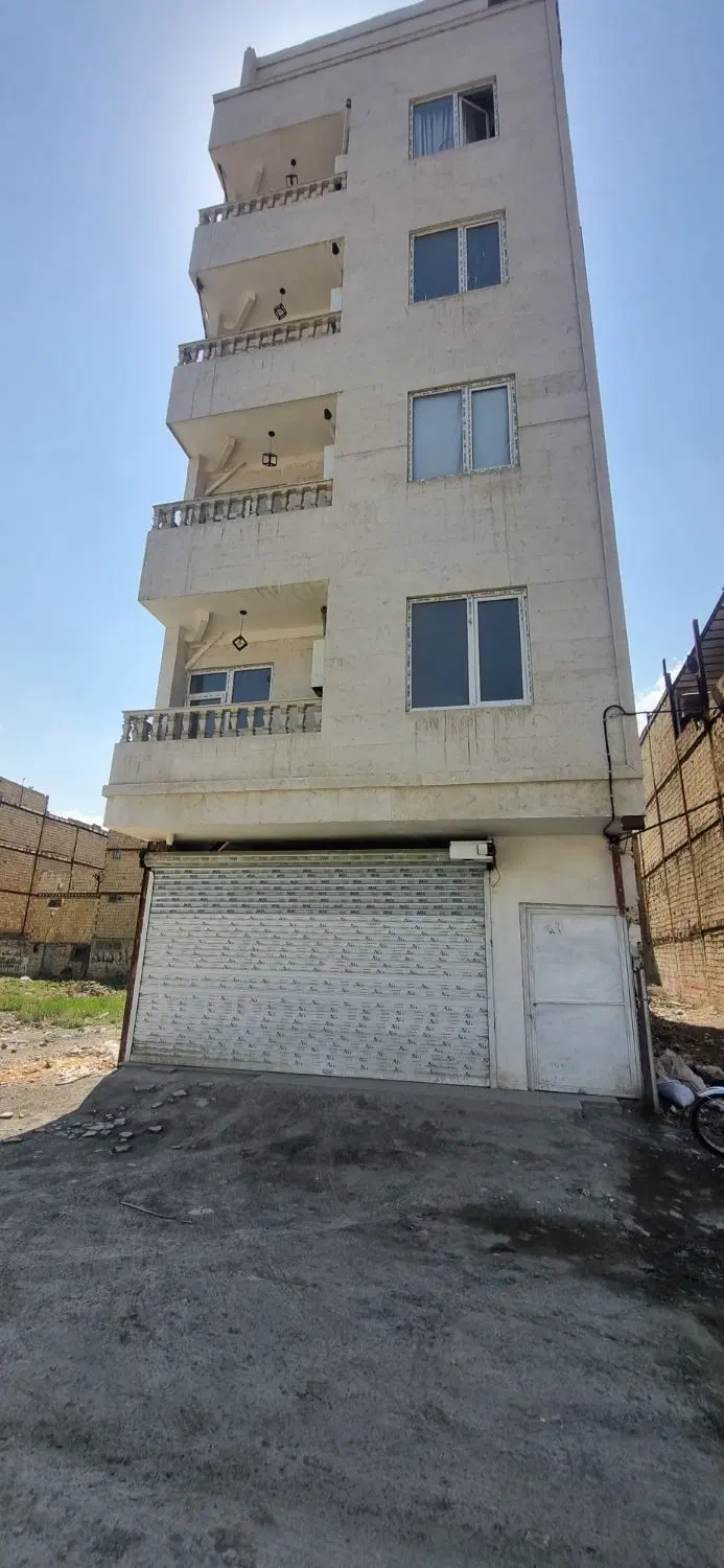 آپارتمان پارکینگ وآسانسور صفر
