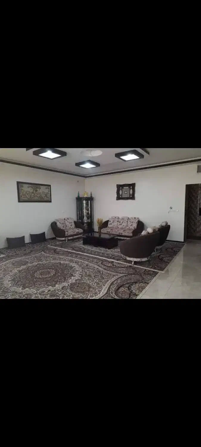 همخانه