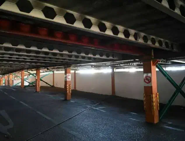اجاره پارکینگ مسقف در آپارتمان