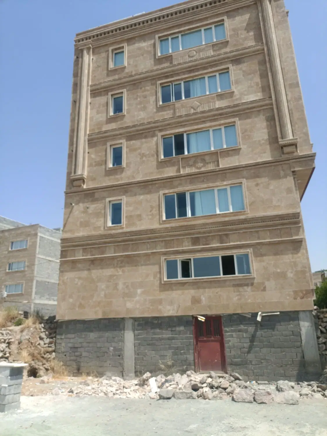 شهرک معلم محوطه ترمینال