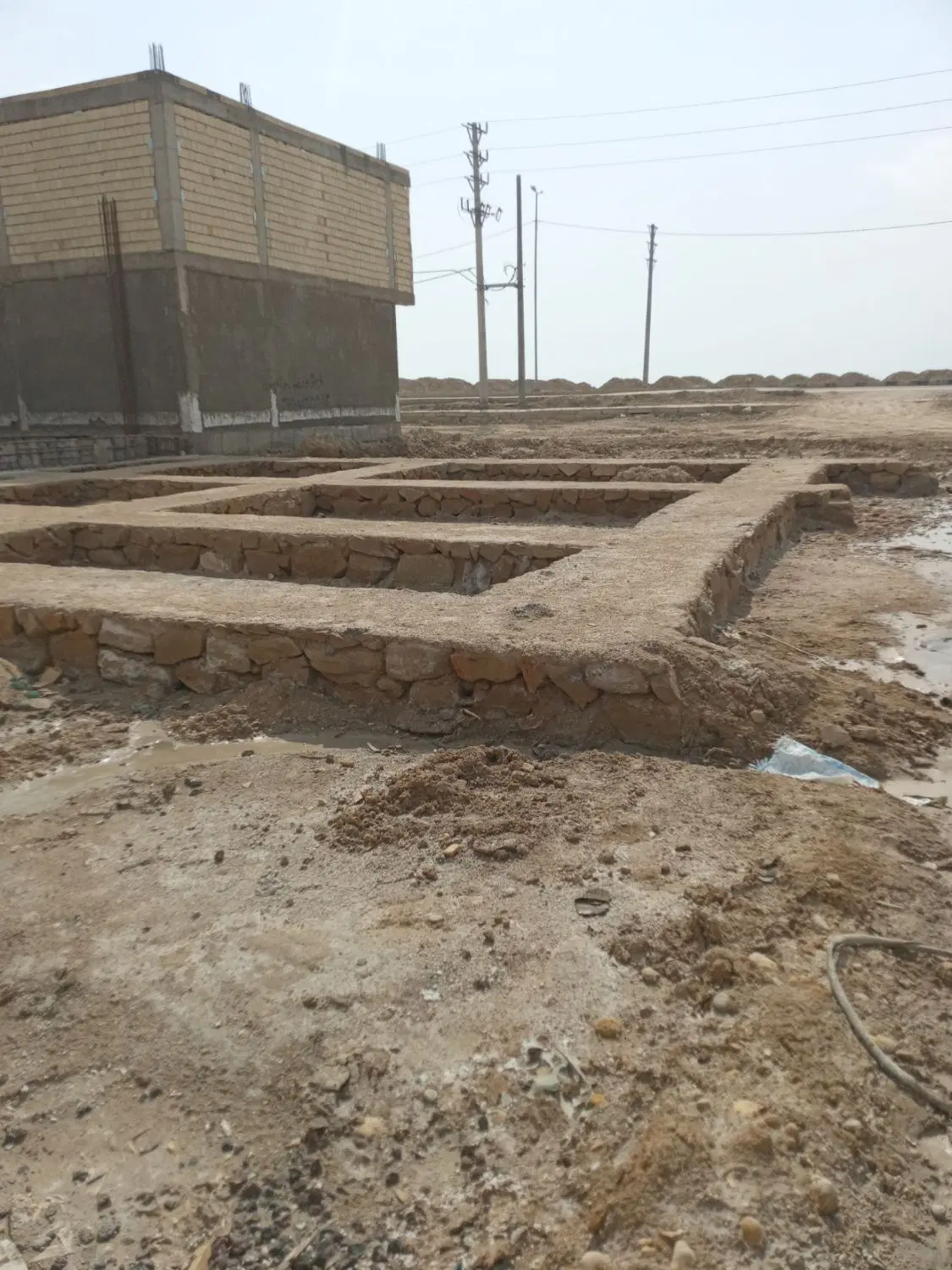 زمین مسکونی وتجاری
