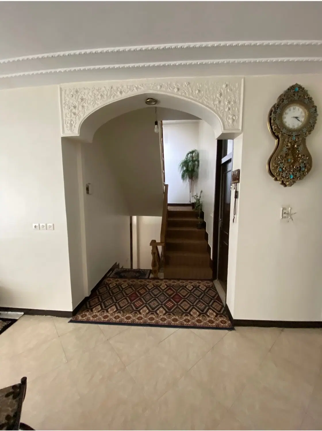 رهن و اجاره منزل دو طبقه دربست