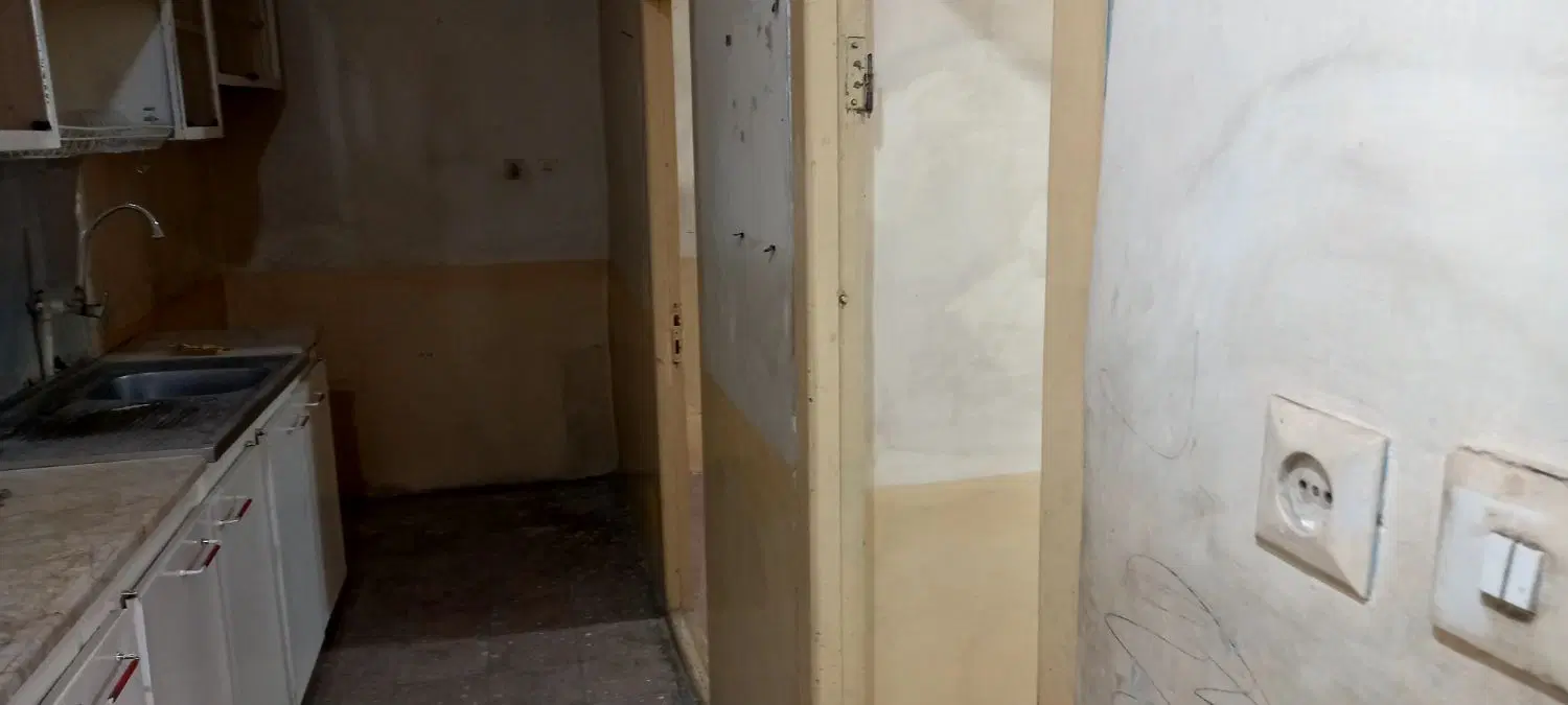 ۸۰ مترخانه ویلایی دربست مناسب کارگاه