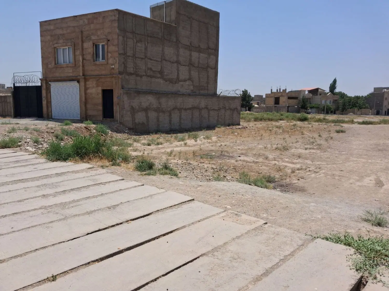 ی قطعه زمین