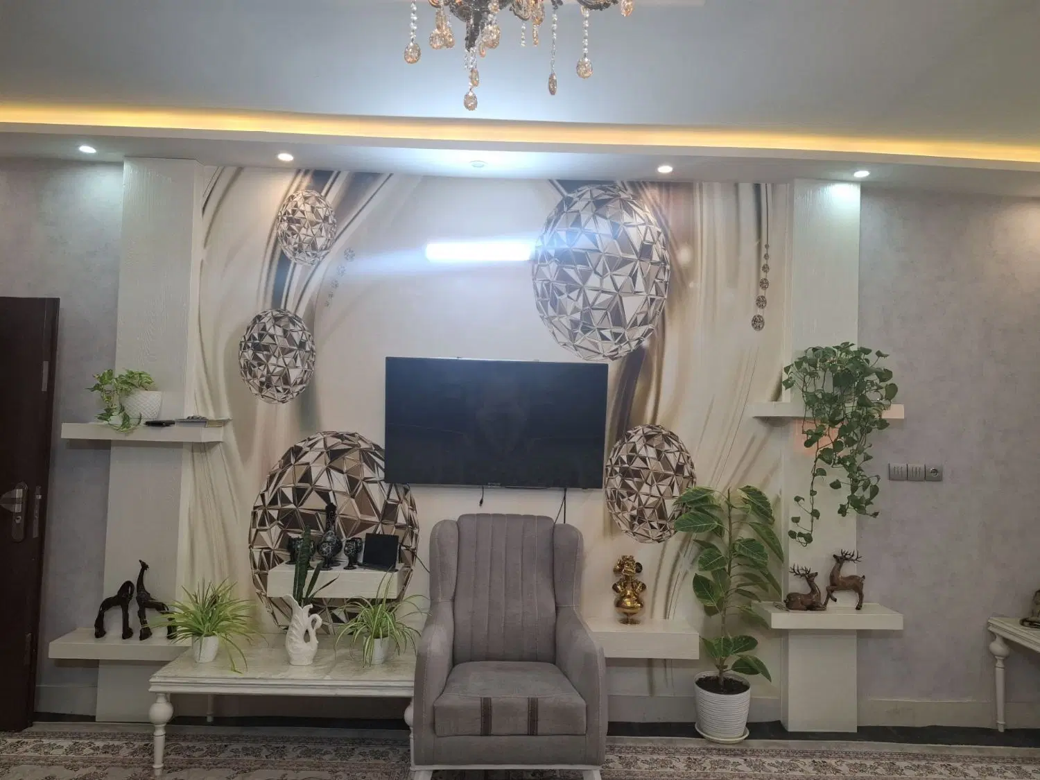 ۷۵ متری در یوسف زاده ۲۷ ( چشم پوران )