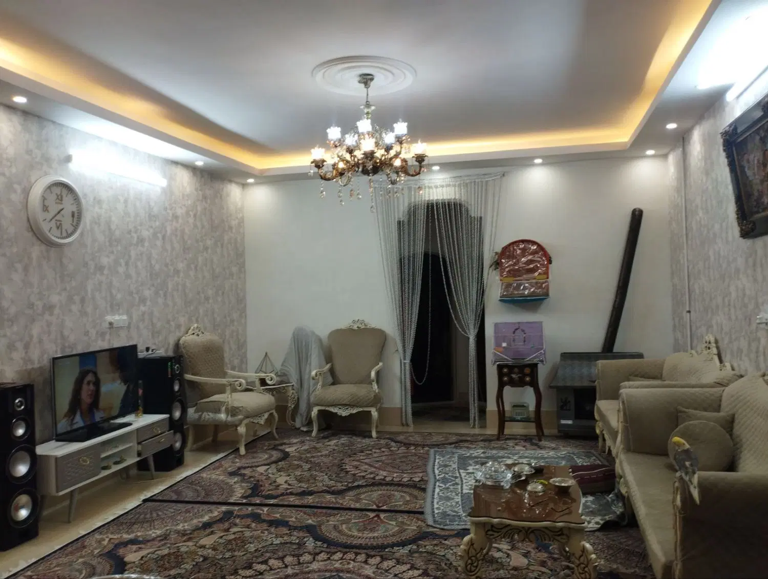 فروش یک دستگاه آپارتمان دوسال ساخت