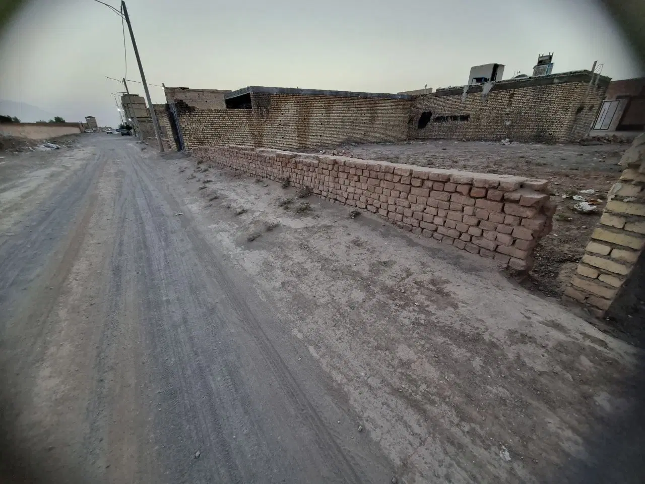 ۳ قطعه زمین ۹۰ متری سنددار کنار هم _ نبش خیابان